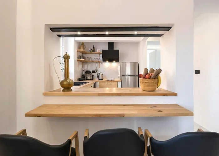 Alia Apartments